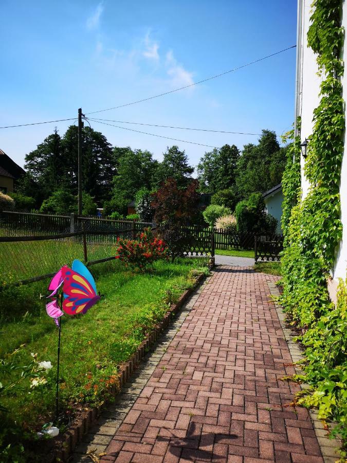 Am Wald Apartment *